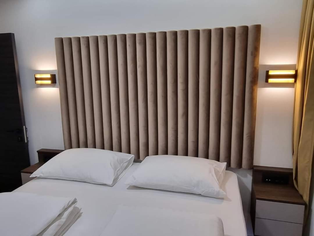דירות Osijek Luxury Center - Self Check In, Free Private Parking, Ulica Ivana Gundulica 82 מראה חיצוני תמונה