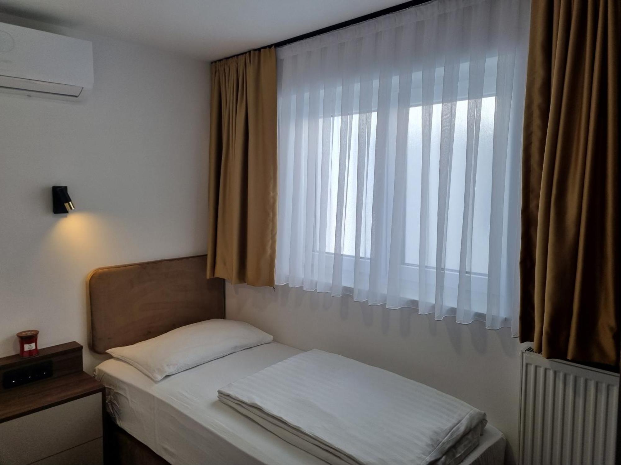 דירות Osijek Luxury Center - Self Check In, Free Private Parking, Ulica Ivana Gundulica 82 מראה חיצוני תמונה