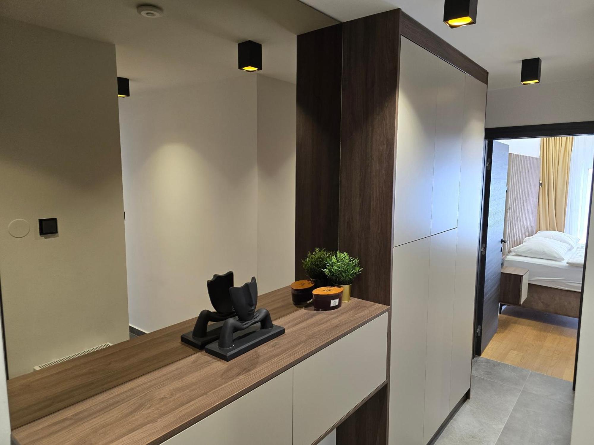 דירות Osijek Luxury Center - Self Check In, Free Private Parking, Ulica Ivana Gundulica 82 מראה חיצוני תמונה